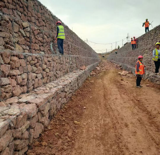 The Gabion Wall: Where Rustic Strength Meets Modern Design